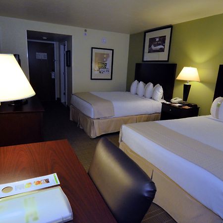 Holiday Inn - Fort Myers - Downtown Area By Ihg Exterior photo