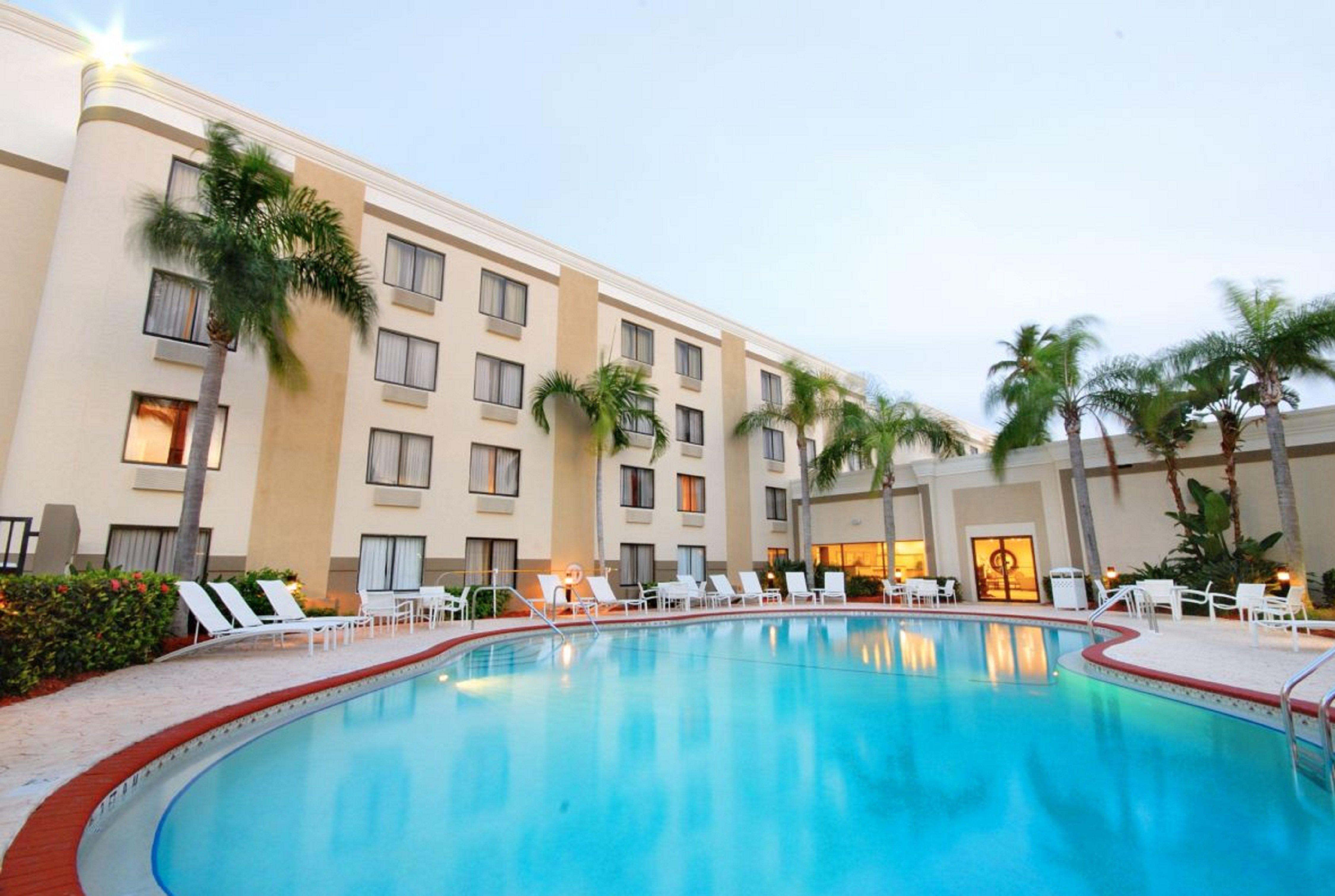 Holiday Inn - Fort Myers - Downtown Area By Ihg Exterior photo