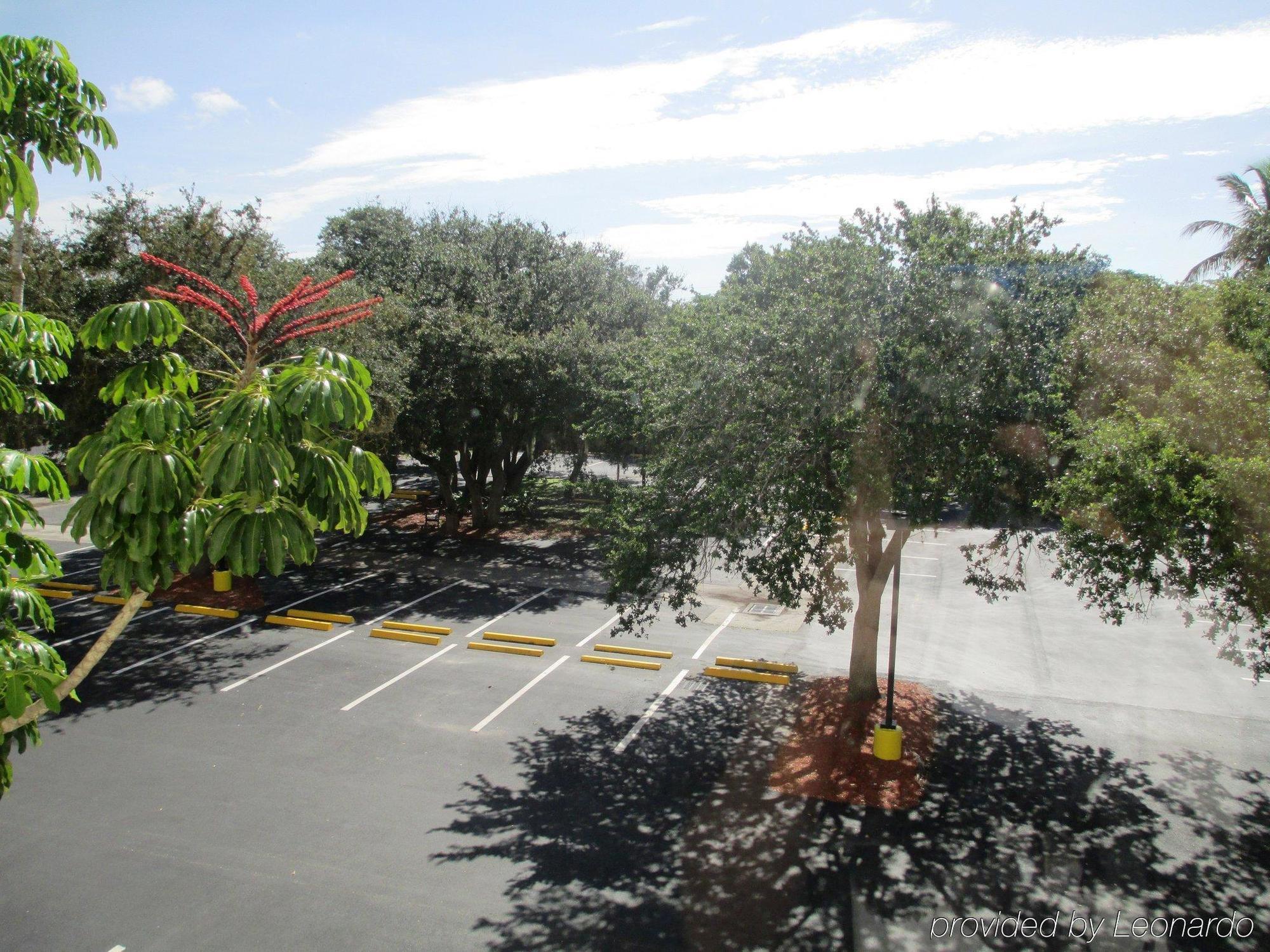 Holiday Inn - Fort Myers - Downtown Area By Ihg Exterior photo