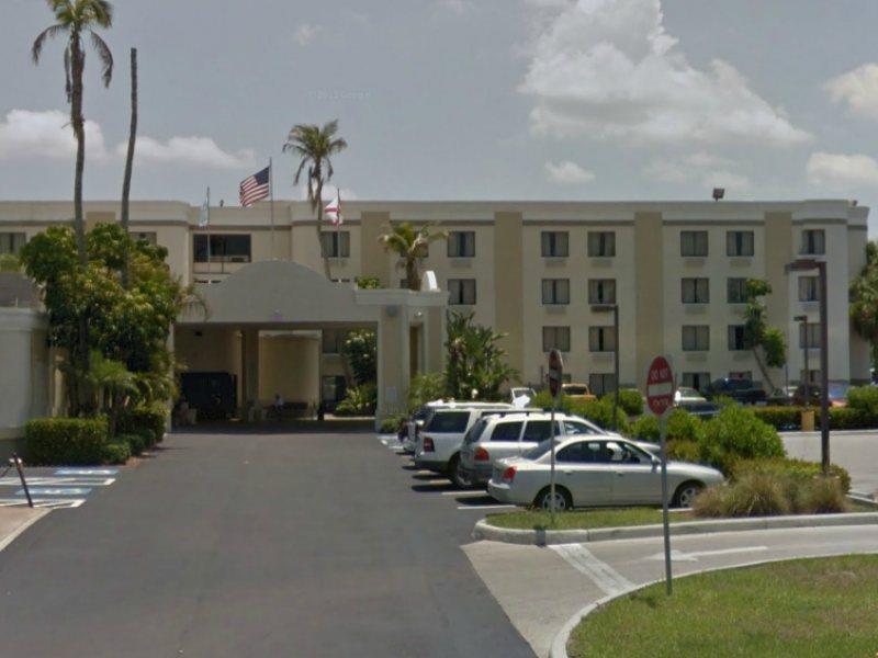Holiday Inn - Fort Myers - Downtown Area By Ihg Exterior photo