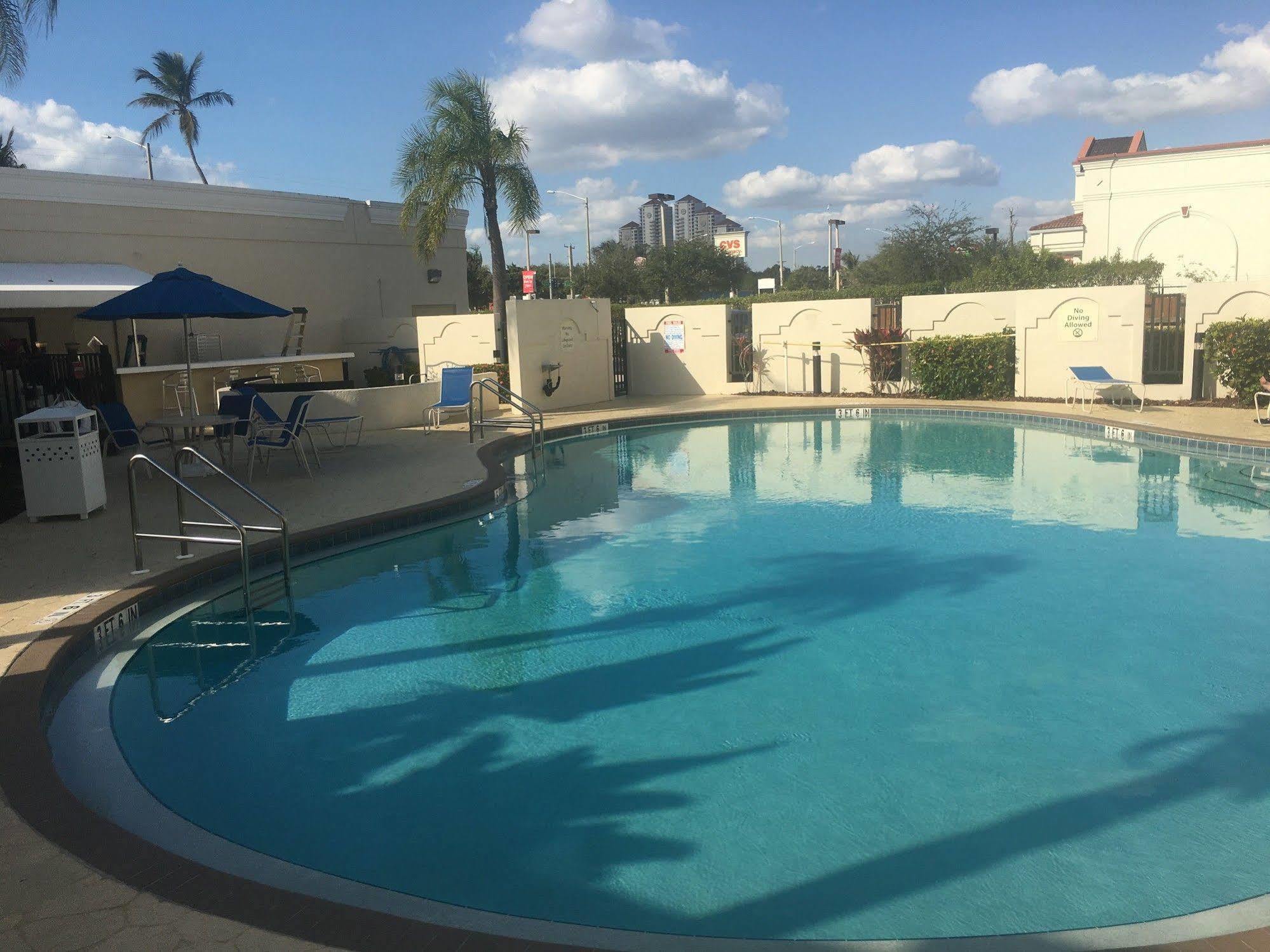 Holiday Inn - Fort Myers - Downtown Area By Ihg Exterior photo